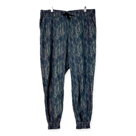 Women’s Joggers Elastic Tie Waist Athletic Casual Green Black Print Size XL - Picture 1 of 8